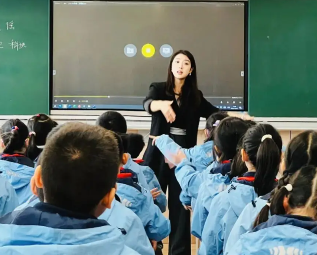 最大化资源辐射价值让每一位教师都能找到适合自身的发展路径 最大化资源辐射价值让每一位教师都能找到适合自身的发展路径